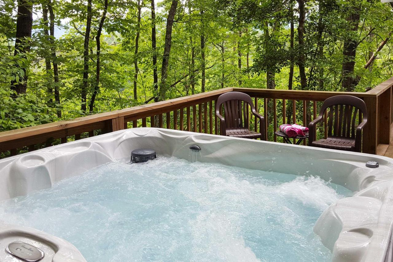 Natures Retreat With Hot Tub 7 Mi To Bryson City Whittier Exterior photo
